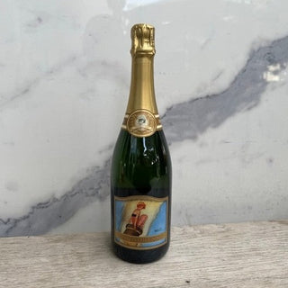 Breathless Brut NV, 750 mL Sparkling Wine Bottle (12.5% ABV)