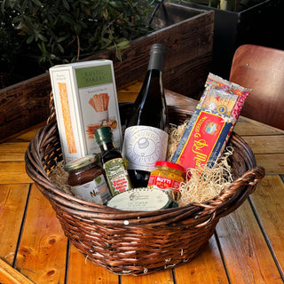 Sparkling Wine Holiday Gift Basket
