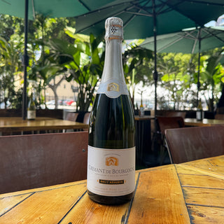Domaine Deliance Cremant Bourgogne Brut Reserve, 750 mL Sparkling Wine bottle (12% ABV)
