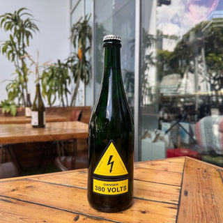 Nestarec Danger 2023, 750 mL Sparklling Wine (11.5% ABV)