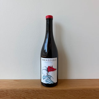 Tanca els Ulls Garnaxta 2023, 750 ml Red Wine (~13.5% ABV)