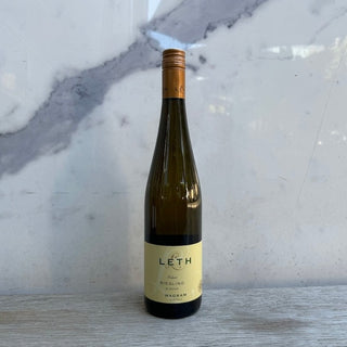 Leth Felser Riesling Klassik 2021, 750 mL White Wine Bottle (12.5% ABV)